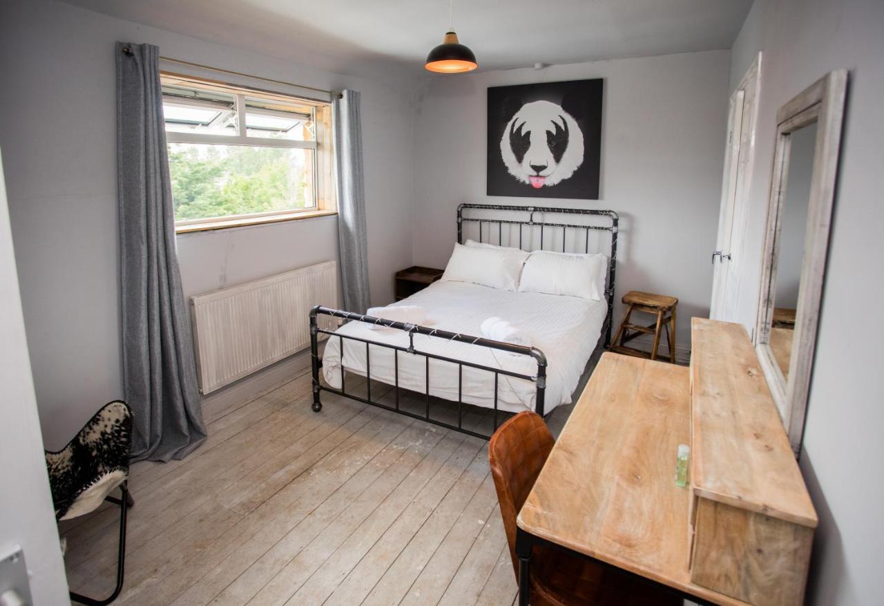 James' Place @ Bike Park Wales And The Brecon Beacons Мертир-Тидвилл Экстерьер фото